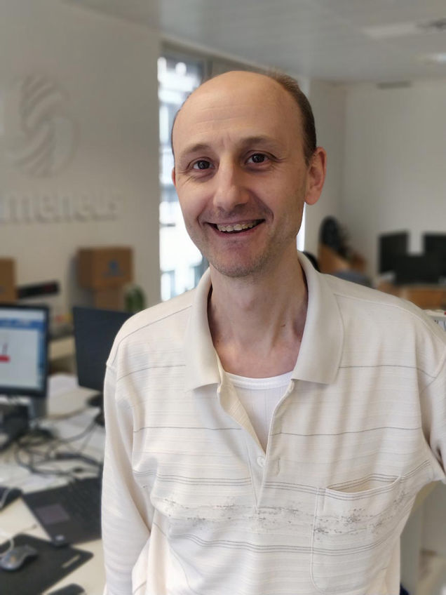 Javier Escribano (senior dev)